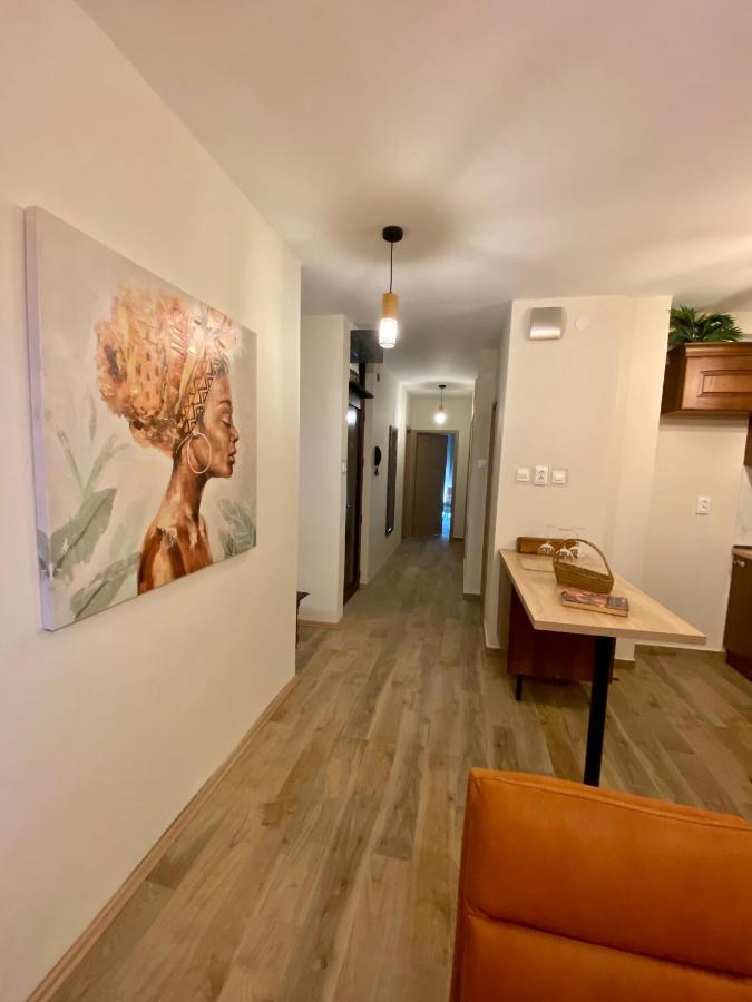 Apartment With Balcony And Free Parking Zadar Eksteriør billede