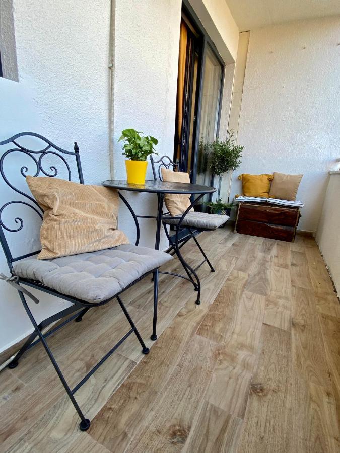 Apartment With Balcony And Free Parking Zadar Eksteriør billede